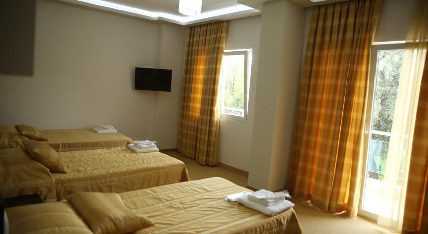 Hotel Pogradeci Eksteriør billede